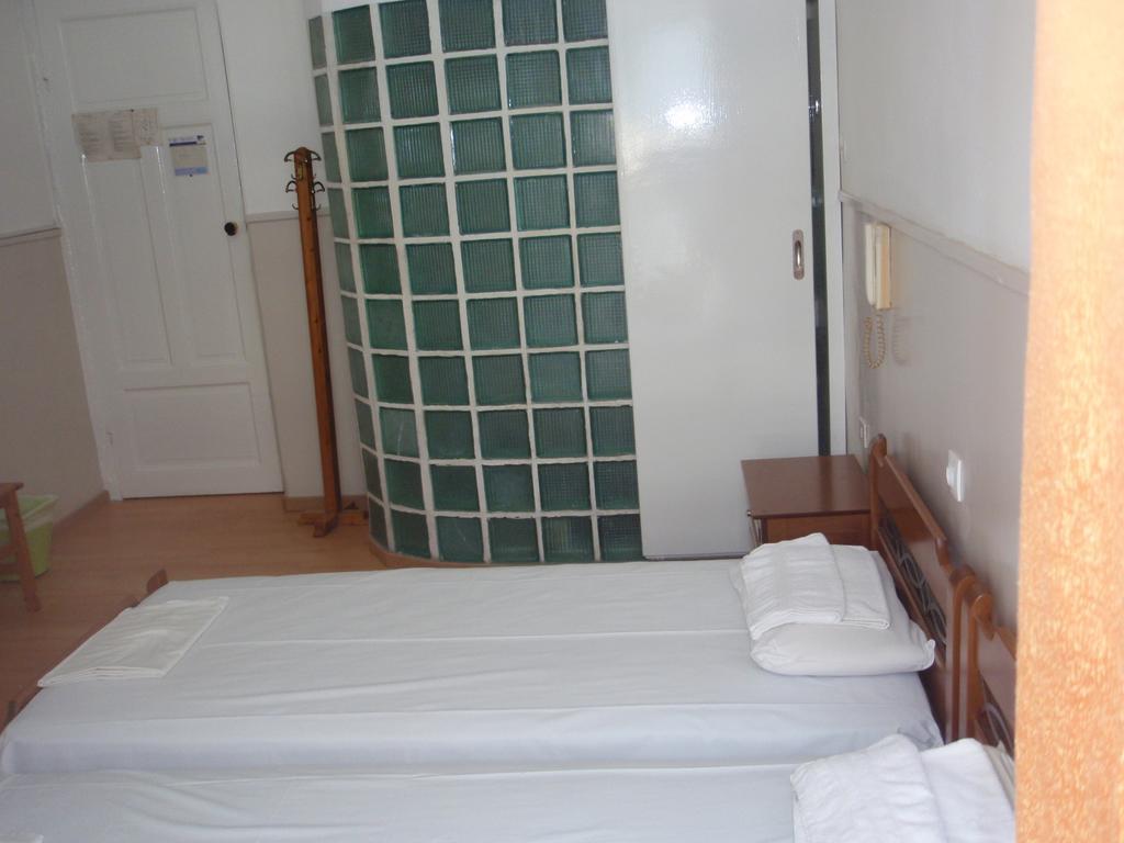 Hotel Argo Thessaloniki Zimmer foto